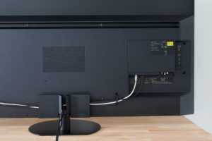 Panasonic HZW1004 OLED Kabelführung