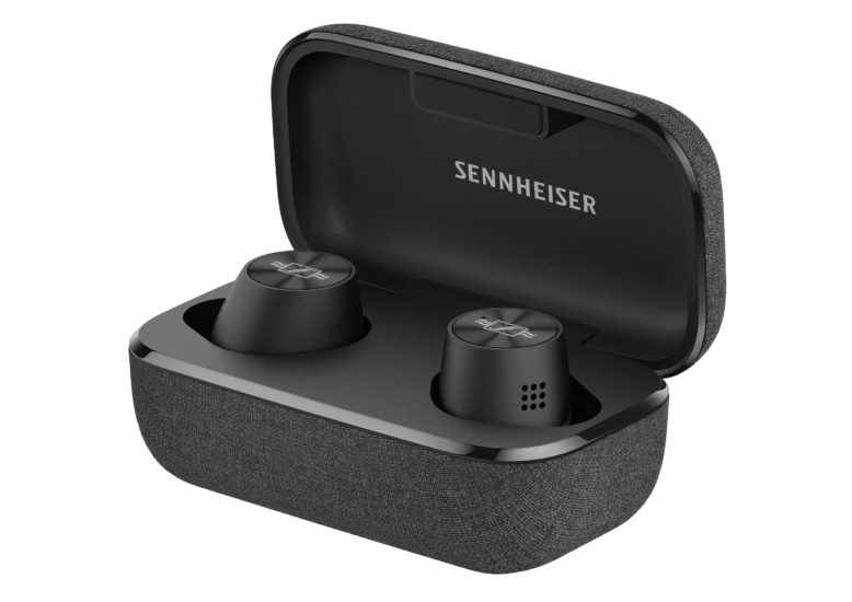 Die Sennheiser Momentum True Wireless 2 Anniversary Edition in ihrer Transportbox