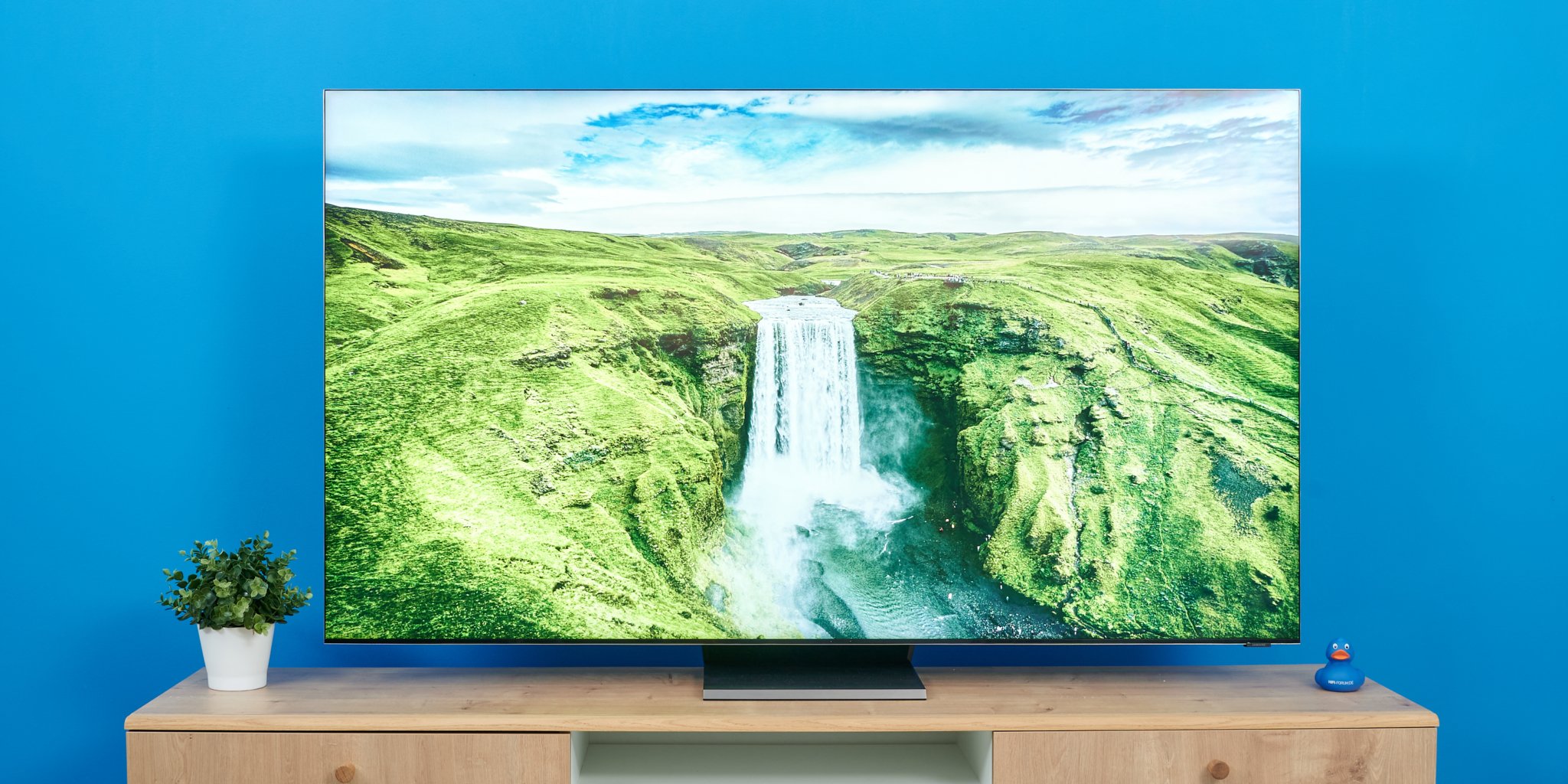 Samsung Q950T im Test: Mit 8K besser als der Q90T? - HIFI.DE