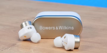 B&W PI7 im Test – Klangstarke In-Ears mit Audio-Transmitter im Case