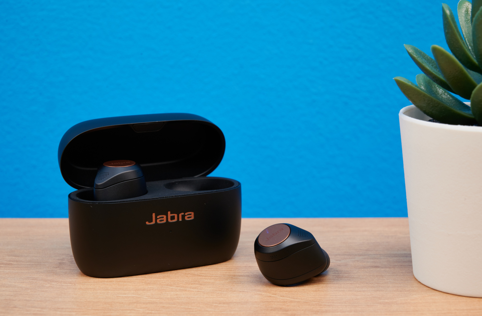 Jabra Elite 85t Test - Das Jabra Topmodell auf dem Prüfstand - HIFI.DE