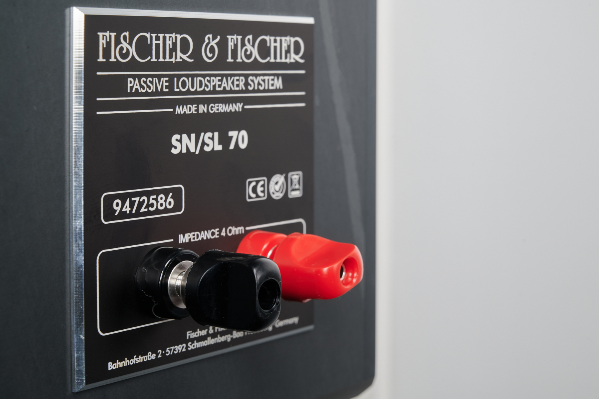 Fischer & Fischer SN 70 HiFiRegalbox aus Schiefer im Test HIFI.DE