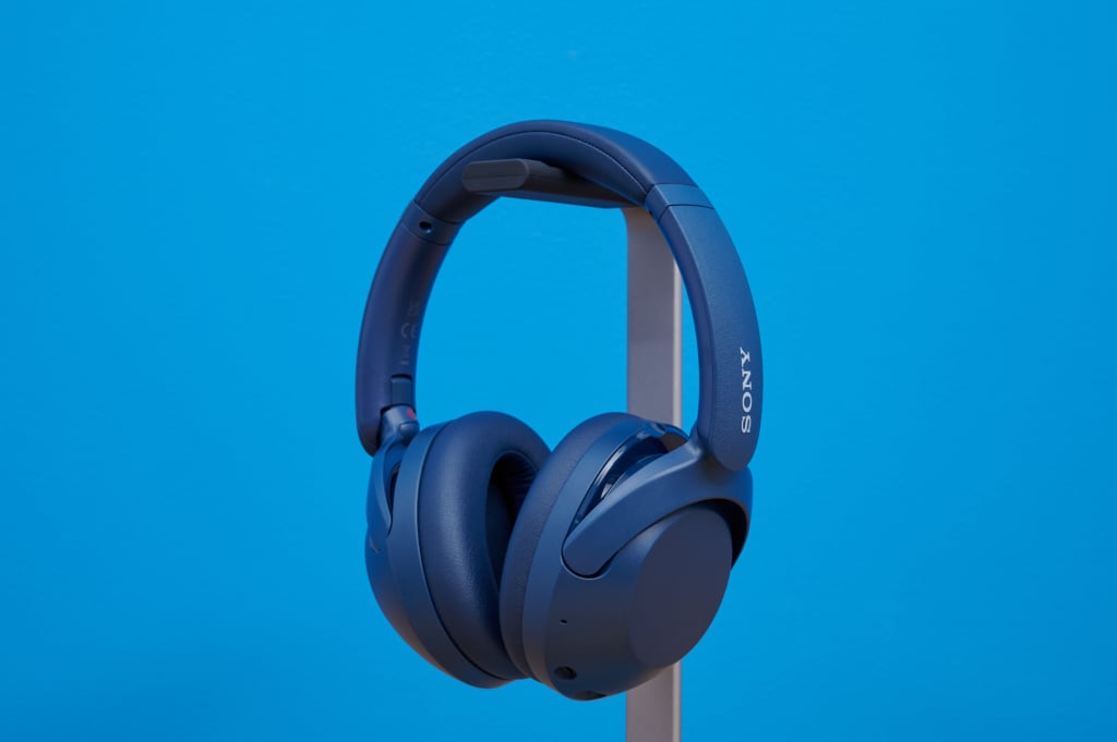 Sony WH-XB910N Blau seitlich