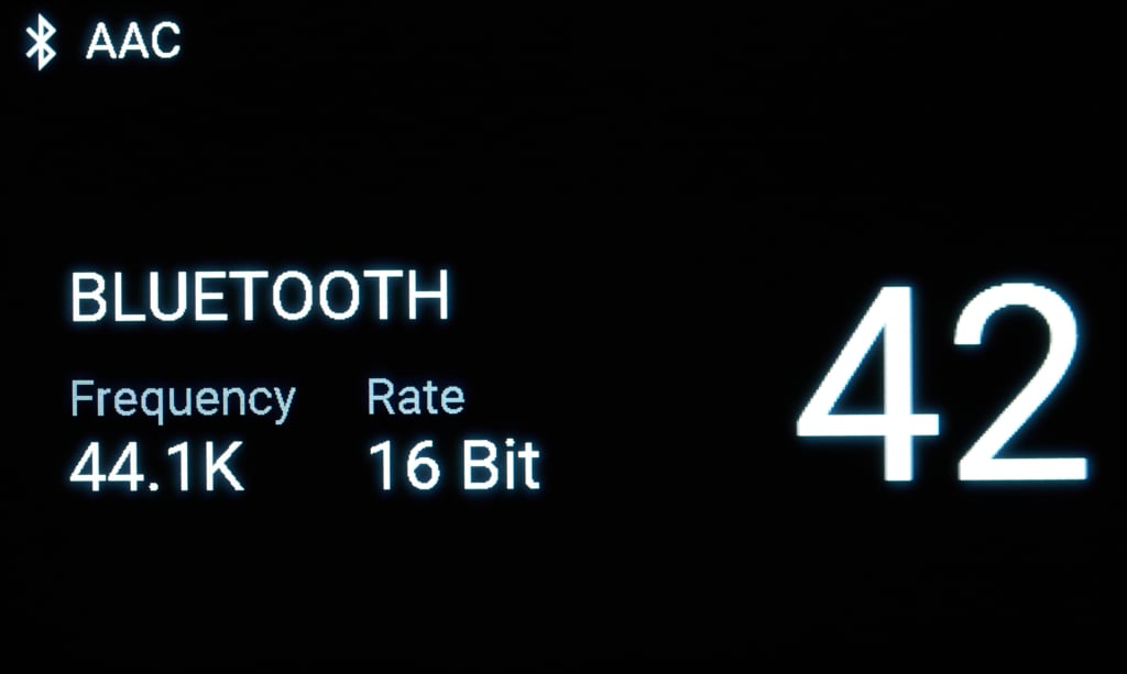 Rotel MICHI X5 - Display Bluetooth