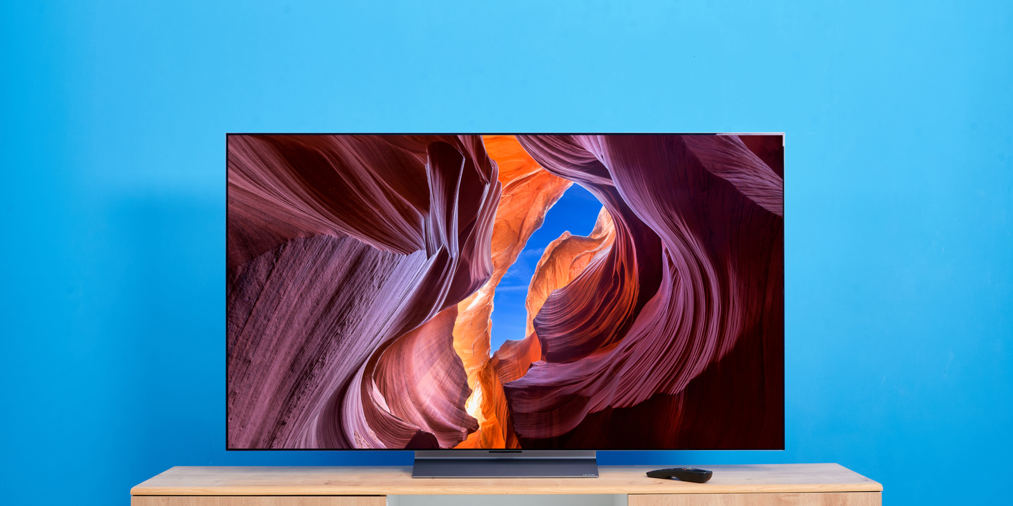 LG OLED C2 im Test: Top-Bild mit Evo-Technik und neuem Design - HIFI.DE