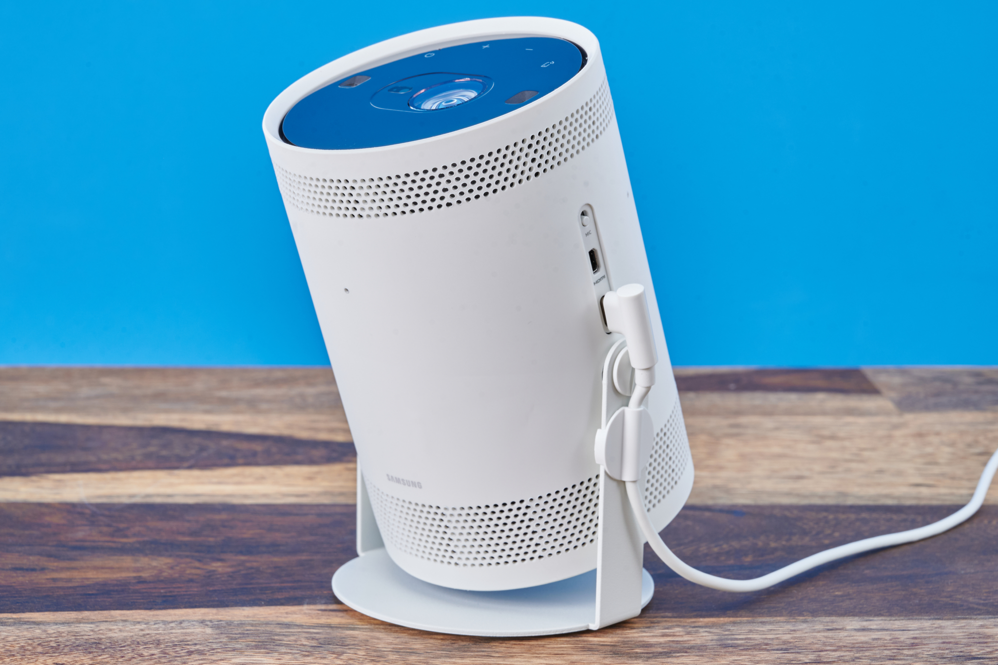 Samsung The Freestyle SP-LSP3 im Test: Smarter Beamer für unterwegs ...