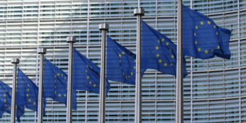 EU Flaggen Titelbild Recht auf Reparatur