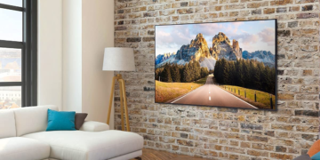 Samsung Crystal UHD 4K TV AU7199