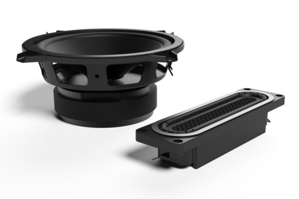 Resonado Flat Core Speaker Vergleich mit traditionellem Treiber