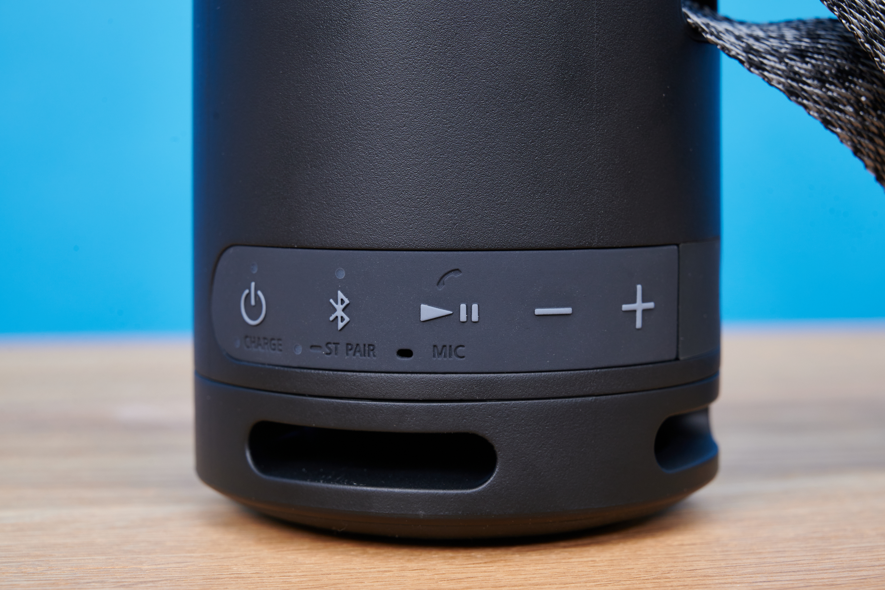 Wie Sonys kleinste Test: Bluetooth-Box? ist SRS-XB13 Sony im gut
