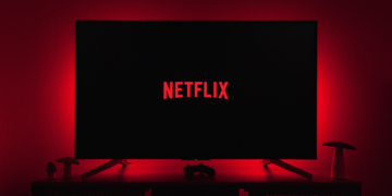 Netflix Spatial Audio: Logo auf Fernseher