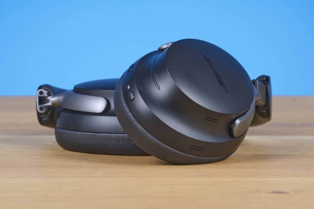 Beste Over-Ear-Kopfhörer Test 2023 Bedienung Bose QuietComfort Ultra Headphones 