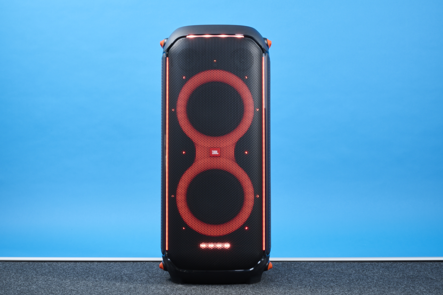 JBL Partybox 710 im Test: klangstarke Partybox ohne Akku - HIFI.DE