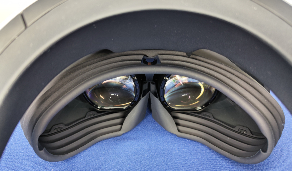 Die PlayStation VR2 setzt auf sogenannte Fresnel-Linsen. 