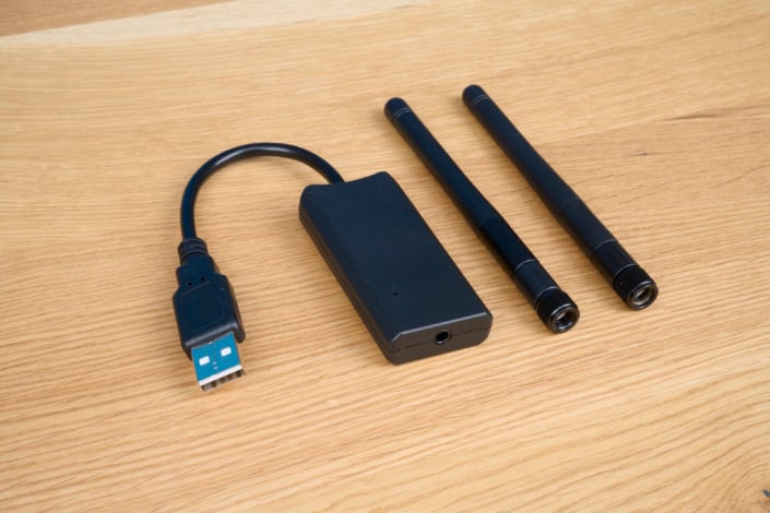 NAD C 658 Zubehör USB-Dongle und Antennen