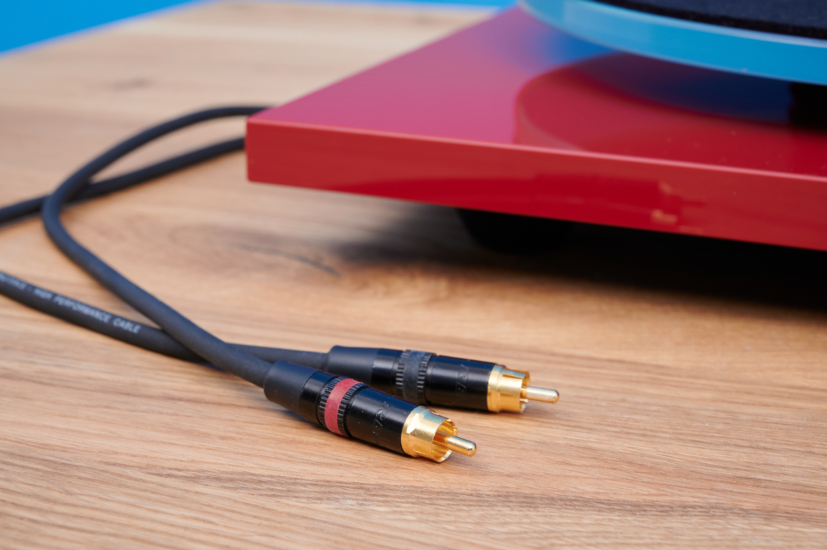 Plattenspieler richtig anschließen HIFI.DE