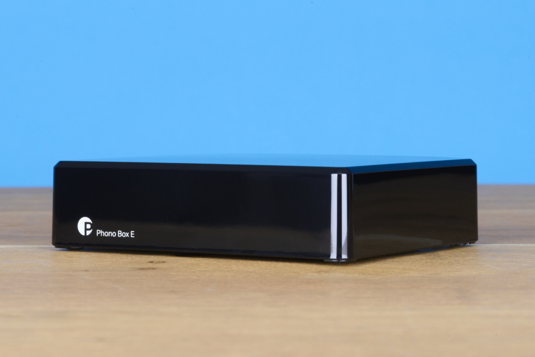 Pro-Ject Phono Box E im Test: Günstiger Klassiker unter den Phono ...