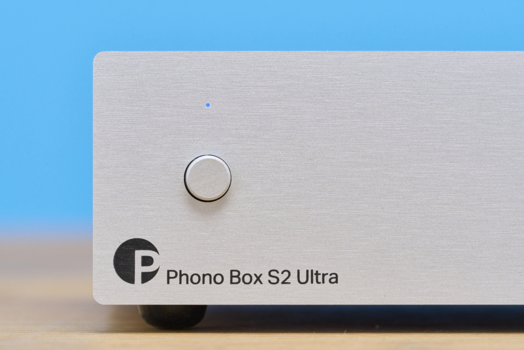 Pro-Ject Phono Box S2 Ultra Detail linke Front