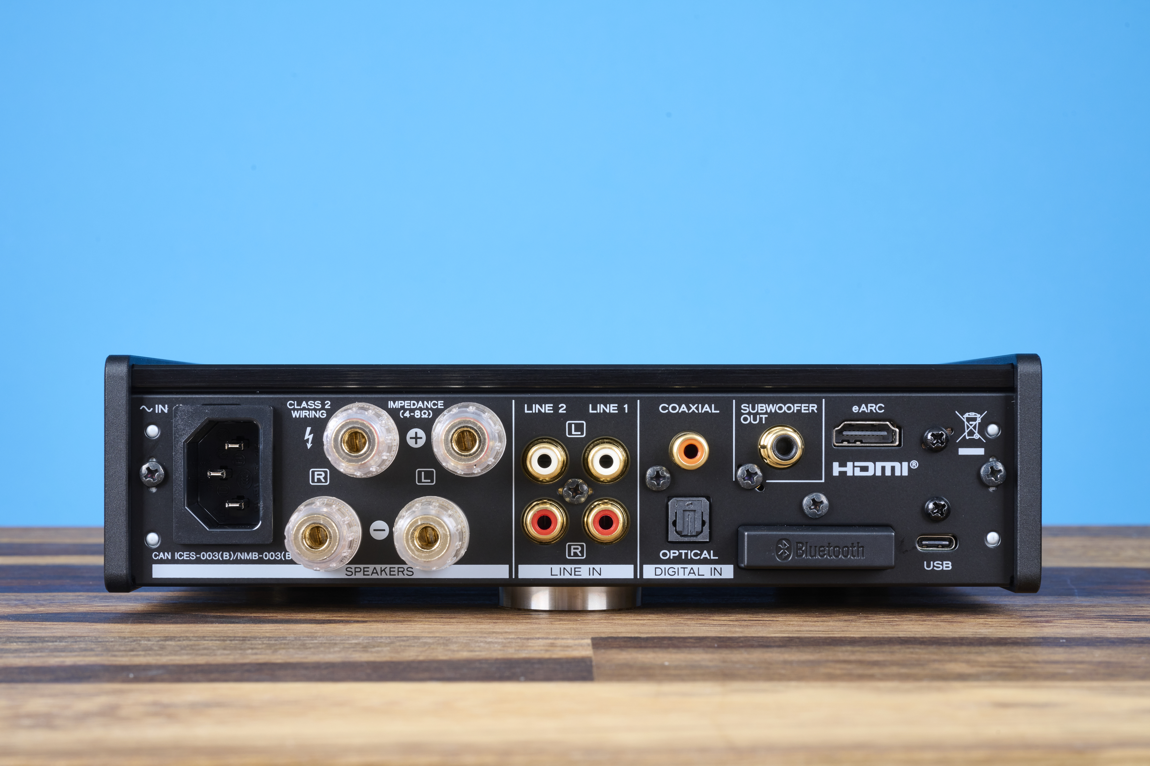 Mini-Amp Teac mit im AI-303 Maxi-Ausstattung Test: