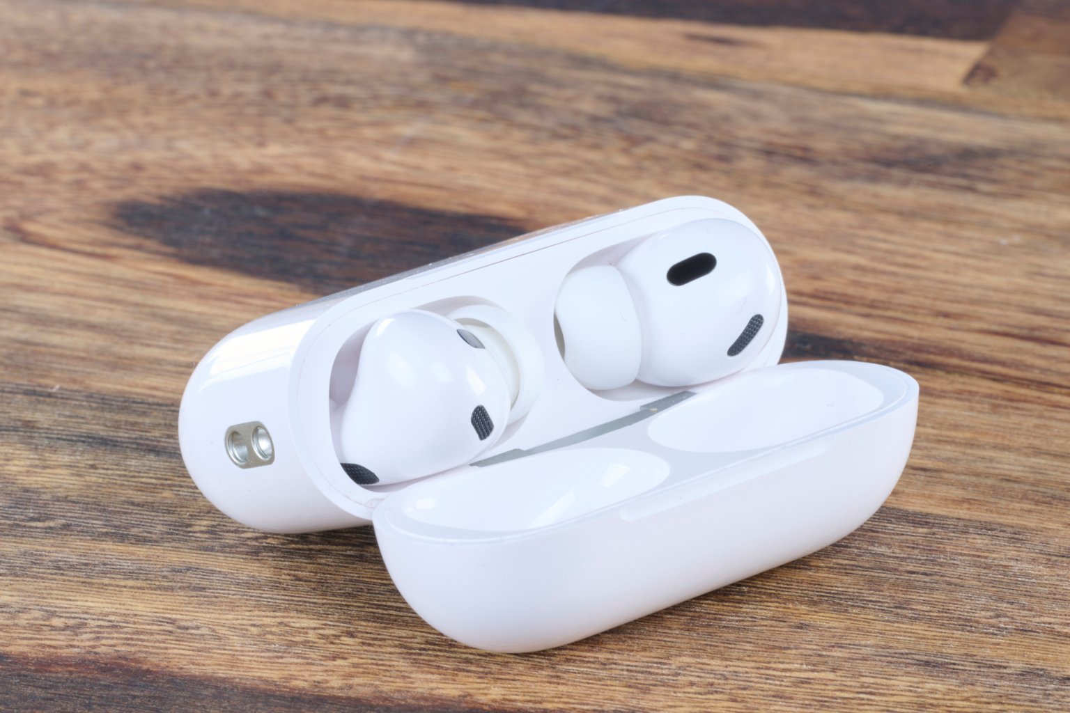 Fake AirPods von Temu vs. original Apple AirPods HIFI.DE