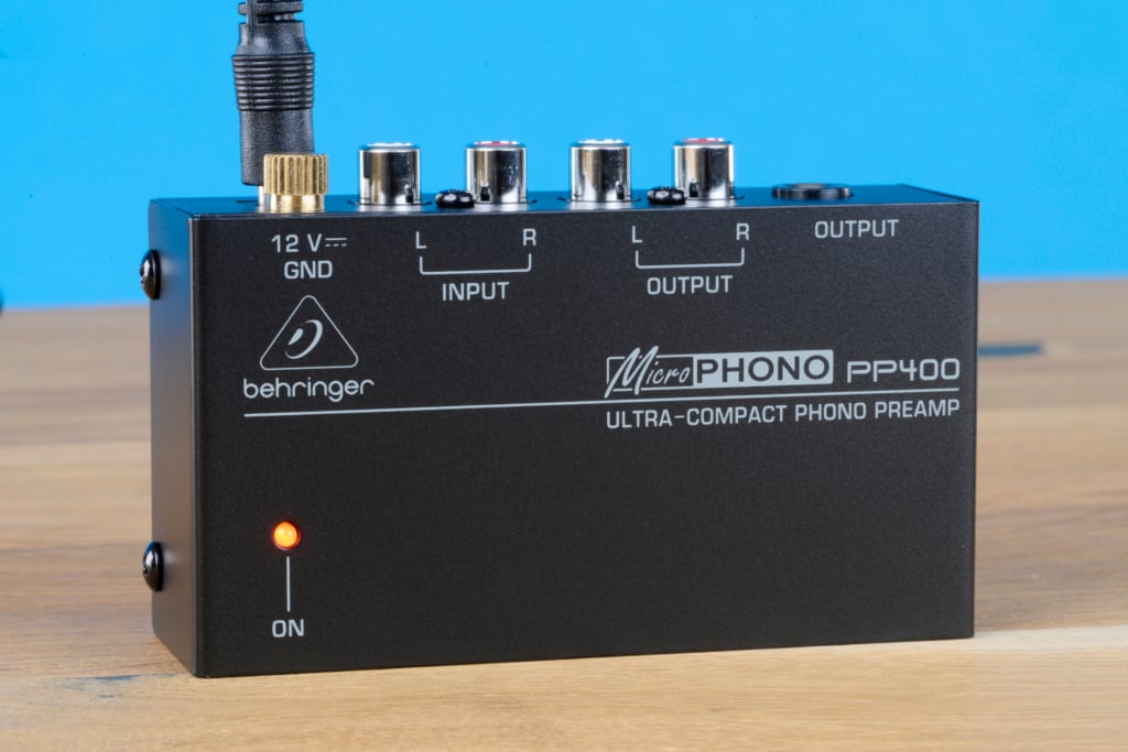 Behringer PP400 im Test – Gesamtansicht