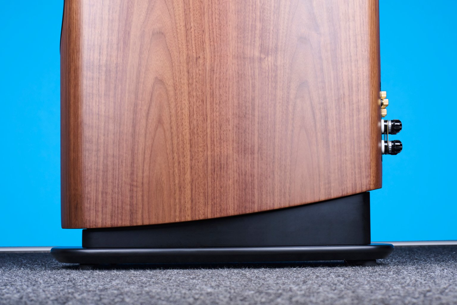 Canton Reference 2 im Test Souveräner Alleskönner HIFI.DE