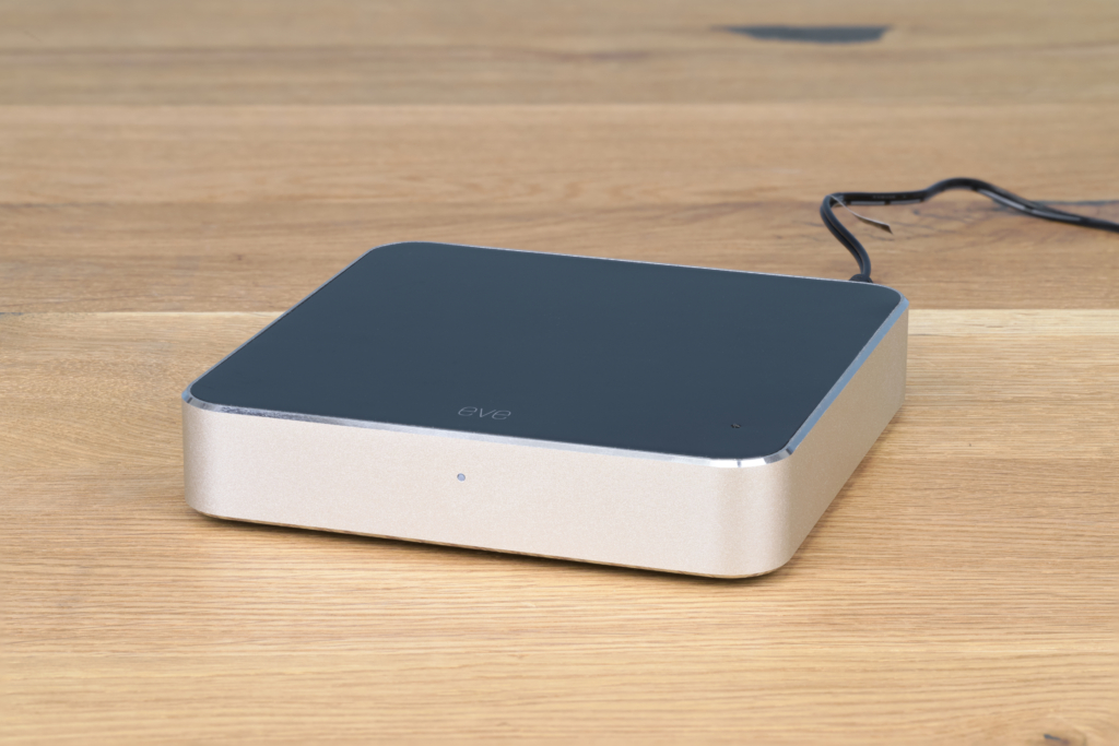 Eve Play Test AirPlay Adapter Frontalansicht