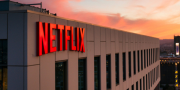 Netflix schafft das Basis-Abo ohne Werbung komplett ab.