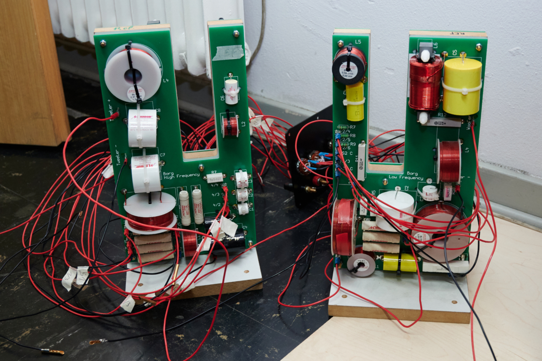 Frequenzweiche bei Lautsprechern Was ist das und wie funktioniert sie