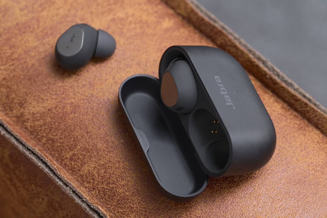 Jabra Elite 10 im Test: Geheimtipp mit Top-Design? - HIFI.DE