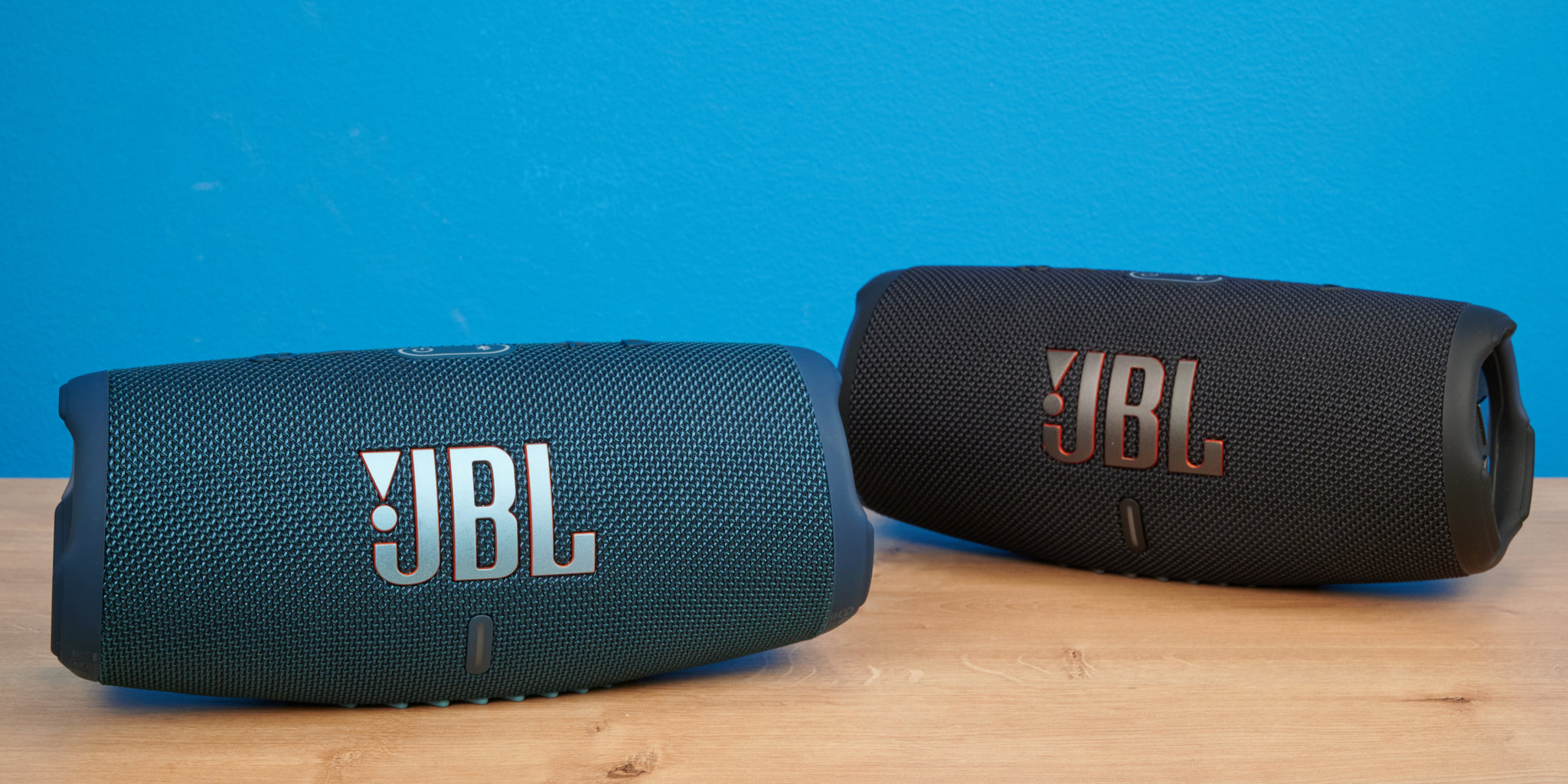 Zwei Bluetooth-Lautsprecher miteinander verbinden: So geht's - HIFI.DE