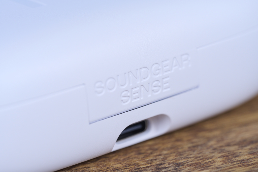 JBL Soundgear Sense – Case USB-C-Anschluss