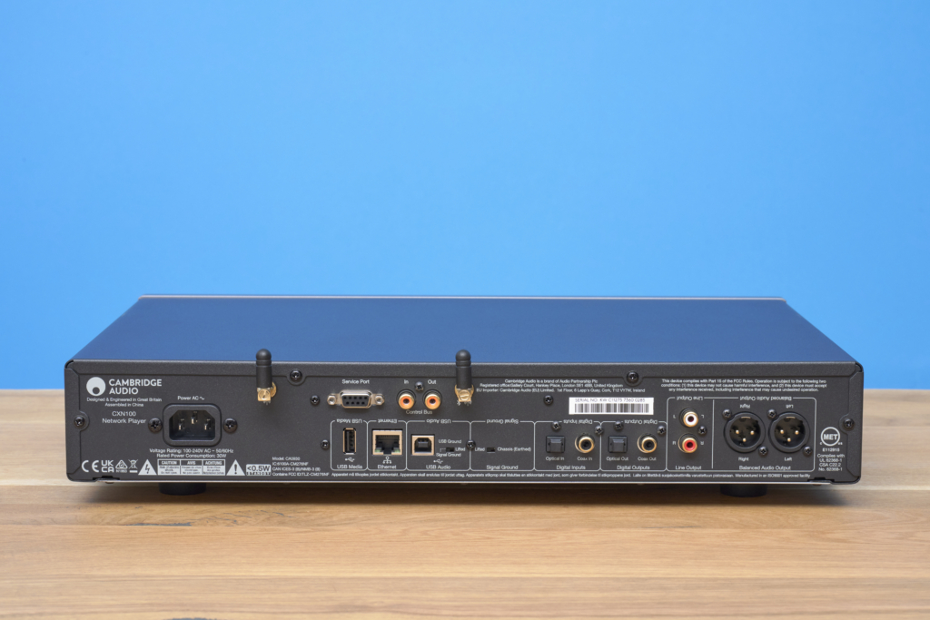 Cambridge Audio CXN100 – Rückseite, Anschlüsse