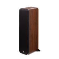 Q Acoustics M40 Produktbild | Einzelner Lautsprecher schräg von der Seite