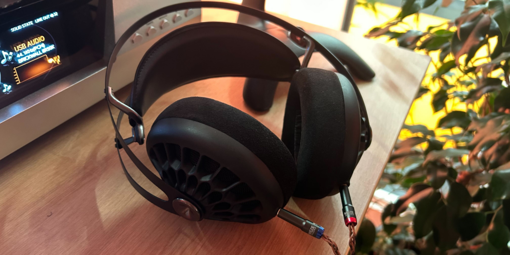 Der Meze Audio 105 Aer ist ein spannender Kopfhörer zur High End 2024