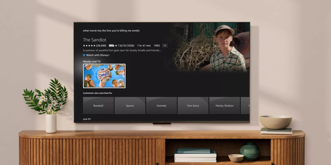 Amazon führt unter Fire TV eine KI-Sprachsuche ein.