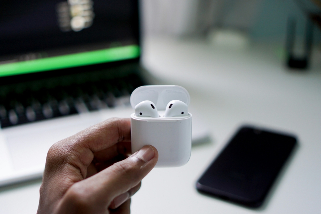 Apple AirPods mit Case
