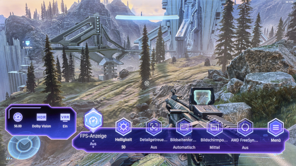 Gaming-Overlay Menü mit Screenshot von Halo Infinite