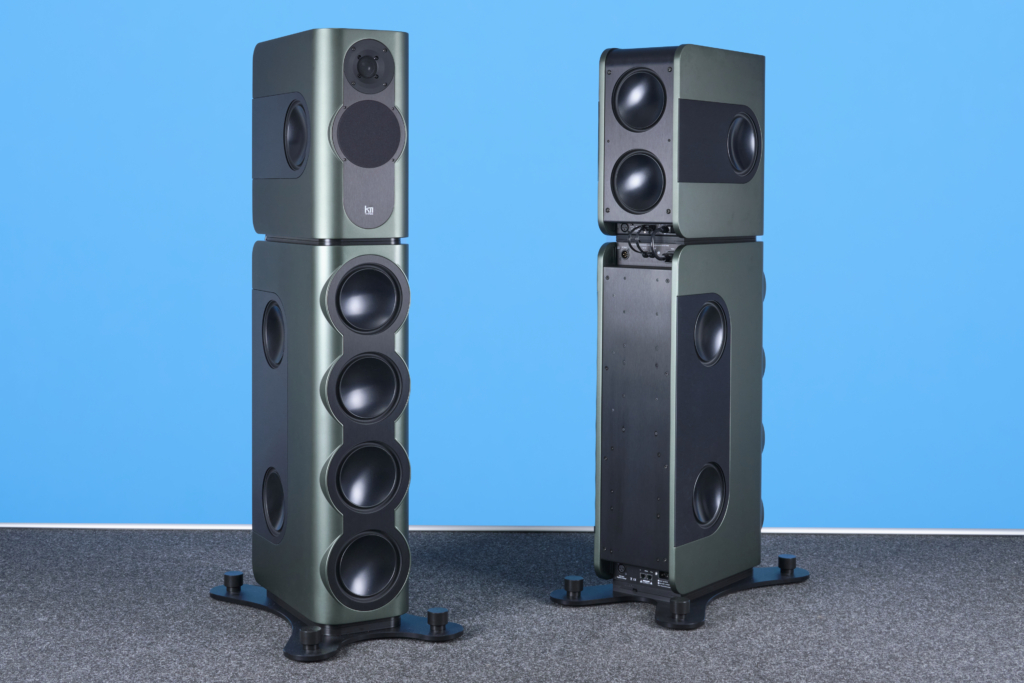 Kii Three BXT Paar Vorder- und Rückseite