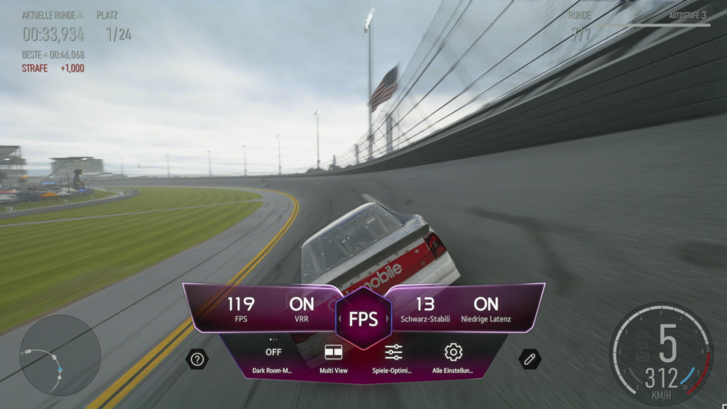 Spiele-Dashboard beim LG OLED C4 in Aktion in Forza Motorsport