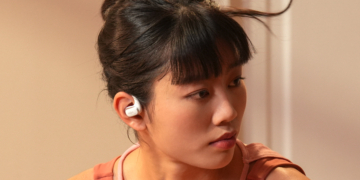 Die Shokz OpenFit Air sind offene TWS-Earbuds.