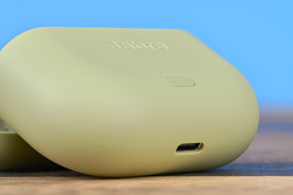 Jabra Elite 8 Active Gen 2 – Case liegend