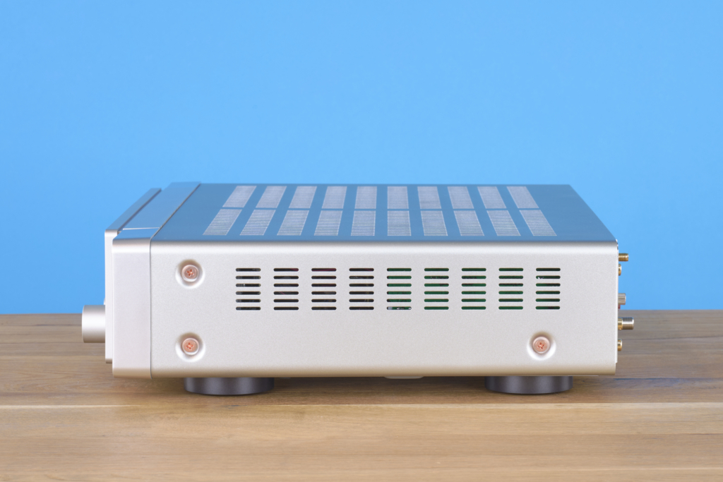 Marantz Stereo 70s – Seitenansicht