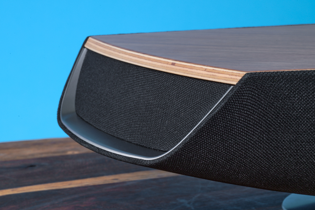 Sonus Faber Omnia Seitenansicht Detail Holz