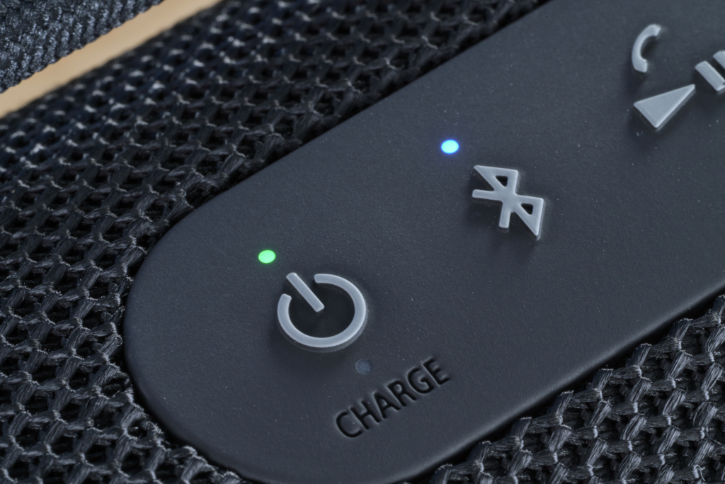 LEDs über Powe- und Bluetooth-Button