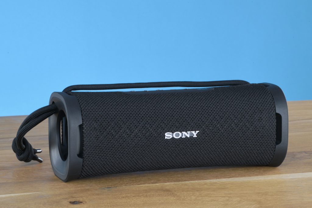 Frontalansicht Sony Ult Field 1