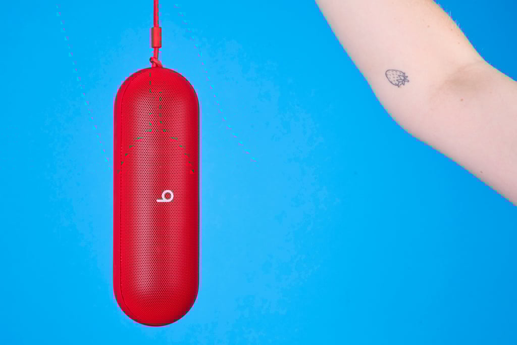 beats-pill-haende4