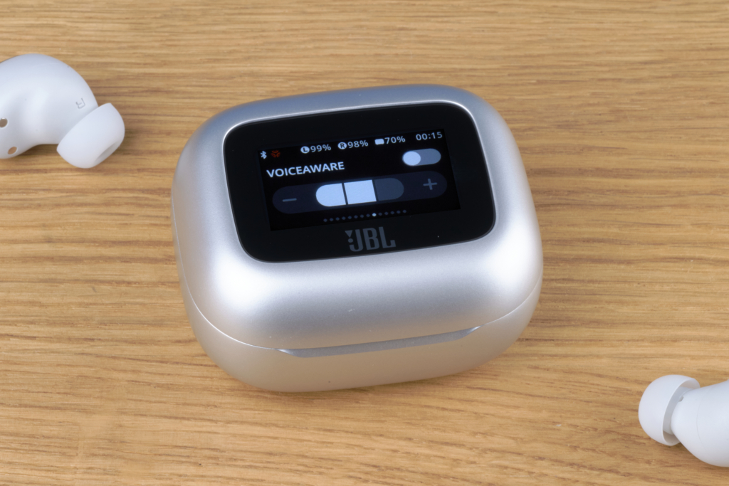 Das Ladecase der JBL Live Buds 3