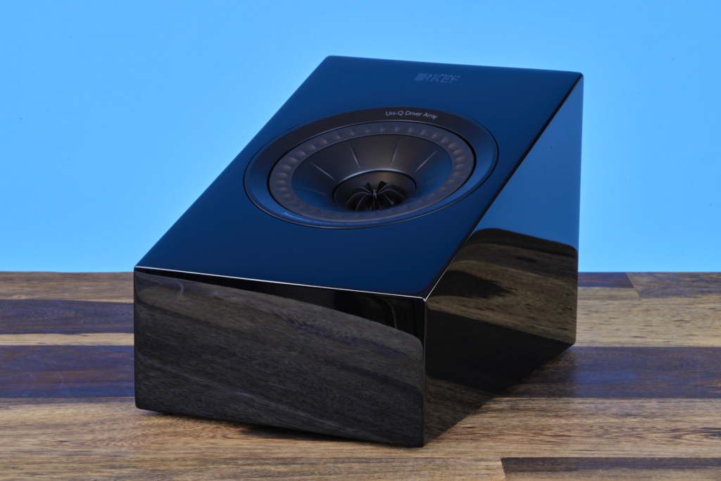 Wichtiger Teil des Atmos-Set der KEF R5 Meta – der Atmos-Speaker