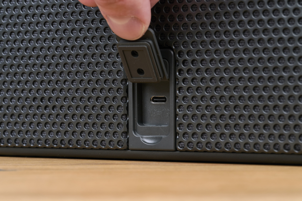 Klipsch Detroit Test | Anschluss Detailaufnahme
